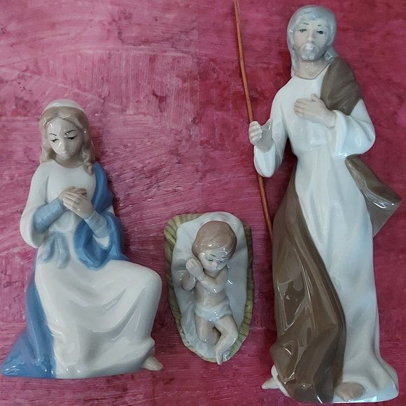 Casades Porcelain Nativity 3 pc Set - Made in Spain - Picture 3 of 16